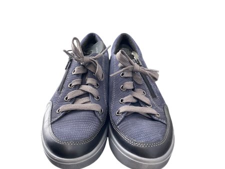 Shoes Sneakers By Munro In Blue, Size: 6.5 Fashion