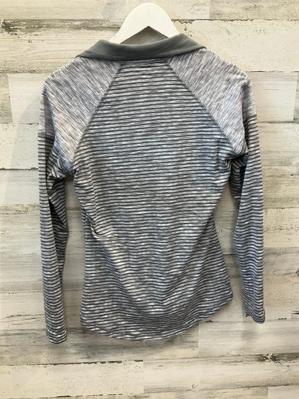 Athletic Top Long Sleeve Collar By Avia In Grey, Size: S Online now