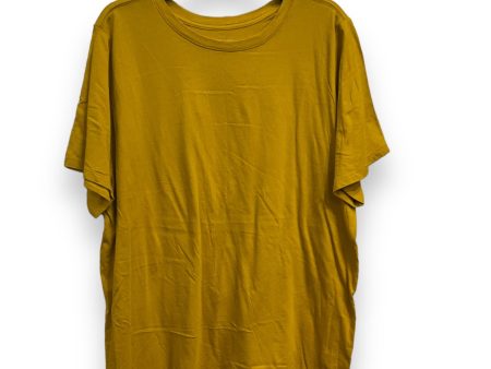 Top Short Sleeve Basic By Ava & Viv In Yellow, Size: 1x Online Hot Sale